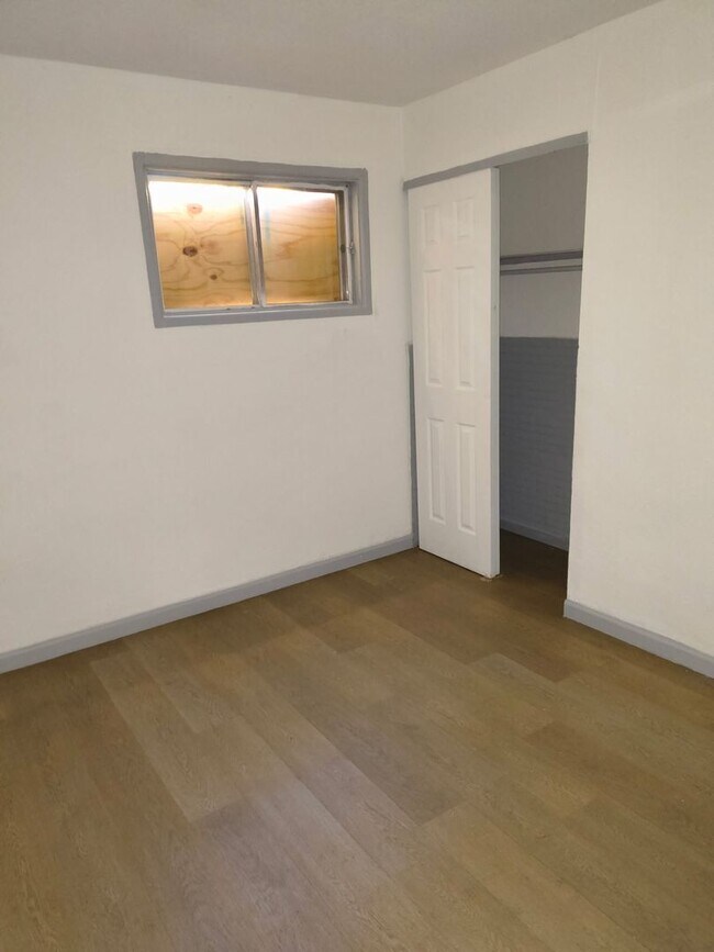 Building Photo - LIMITED TIME**1/2 OFF DEPOSIT**