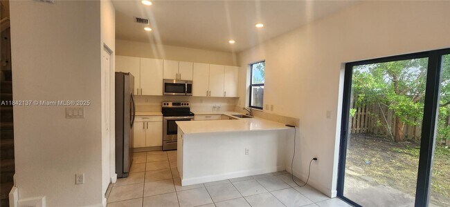 Building Photo - 11885 SW 246 Terrace
