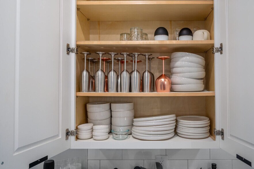 Building Photo - 2805 Lindbergh St