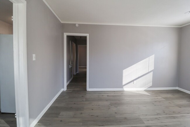 Building Photo - 3 Bed | 1 Bath in North Tulsa!