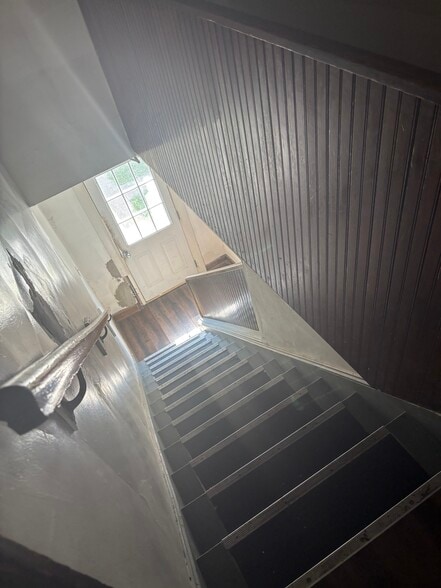 Building Photo - 6226 Kennedy Ave