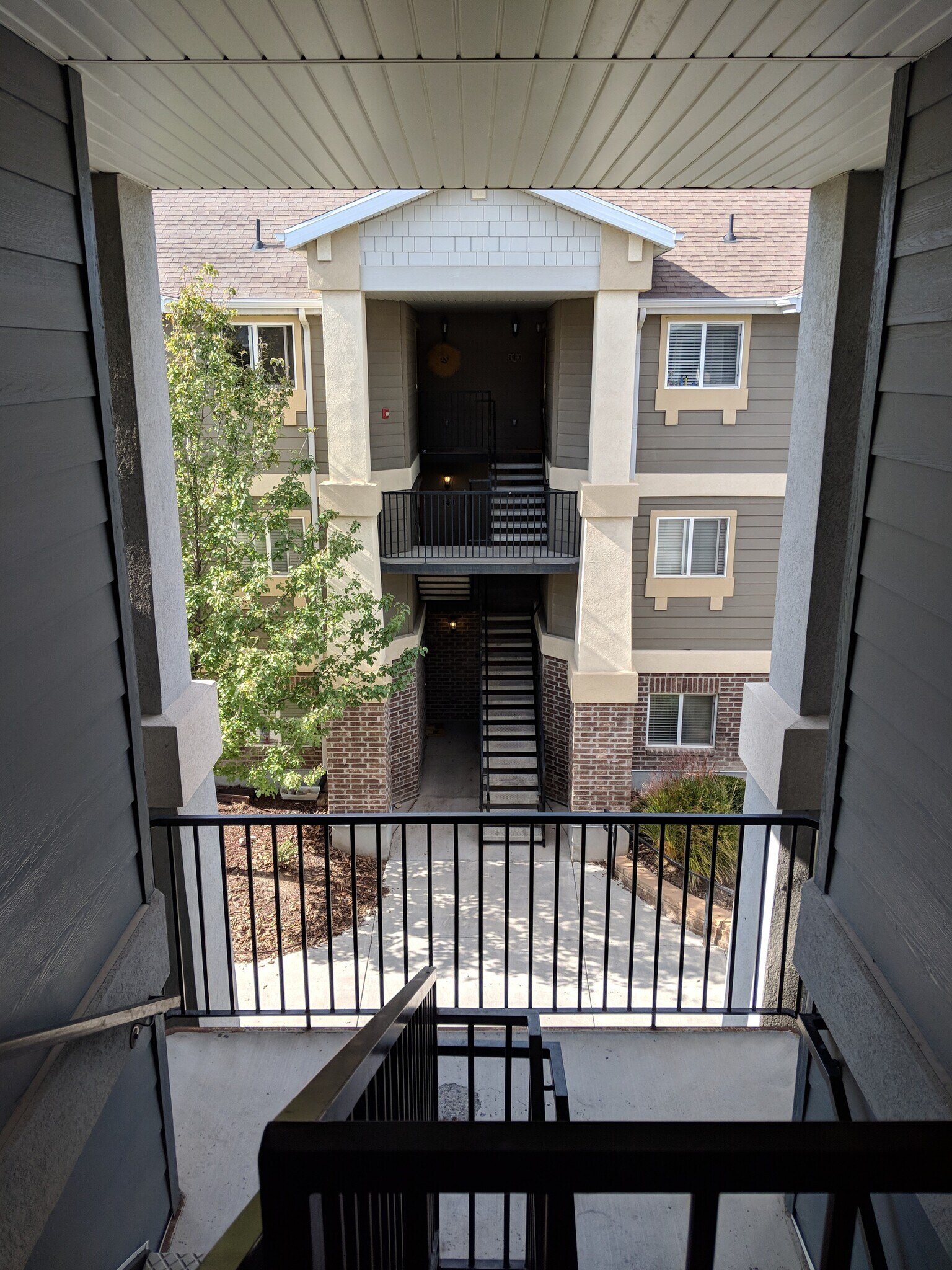 Building Photo - 116 E Resaca Dr