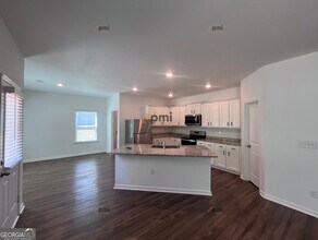 Building Photo - 3334 Bridgewood Dr
