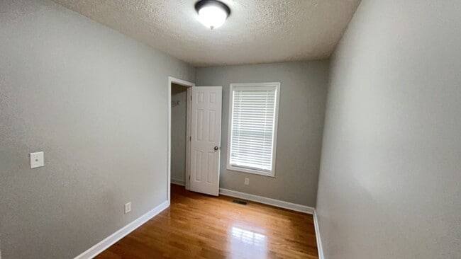 Building Photo - Great house in Middletown Coming Soon!