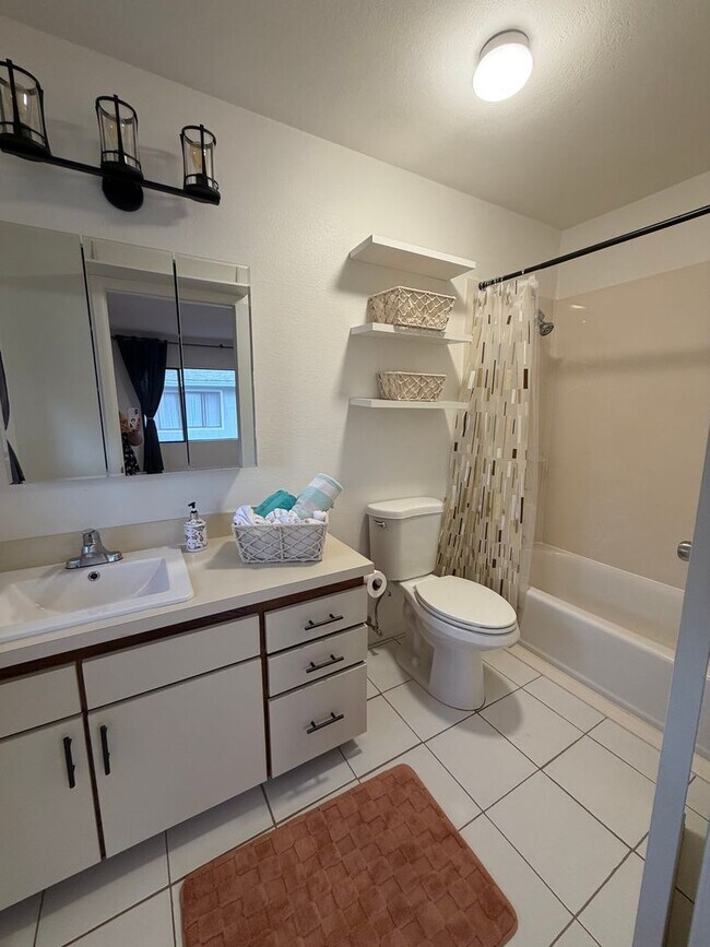Building Photo - Mililani Townhome for Rent – Discounted Rent with Weekly Showing Agreement
