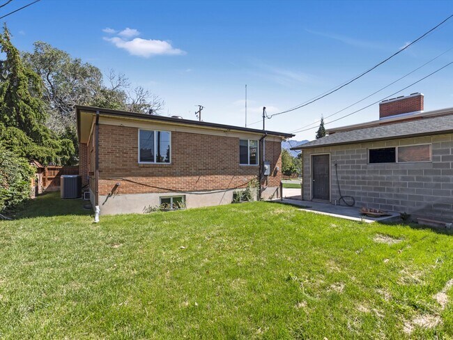 Building Photo - 1786 S 2100 E