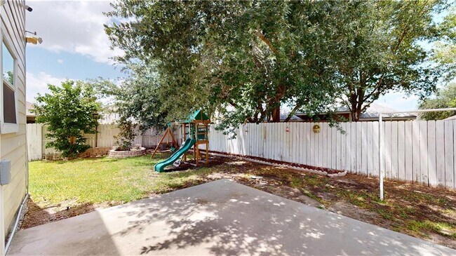 Building Photo - 1505 Candy Ln
