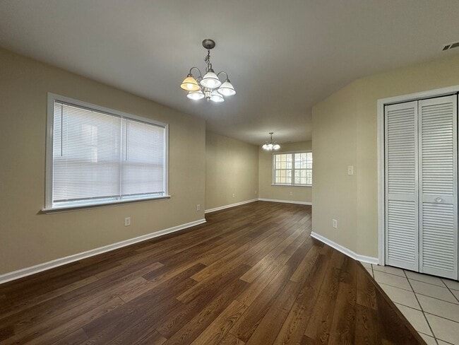 Building Photo - 204 Grandford Pl