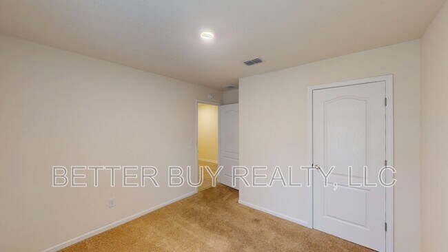 Building Photo - 107 Rivertown Rd