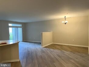 Building Photo - 17432 Slipper Shell Way