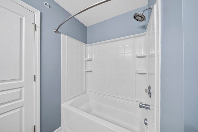 Building Photo - 8341 Hollister Hills Dr