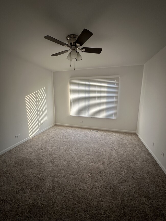 Building Photo - 1333 Barclay Ln