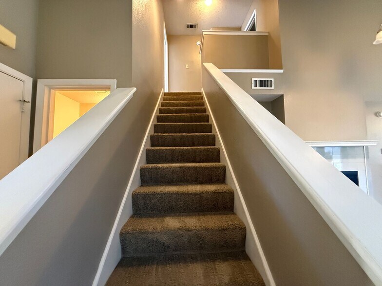 Building Photo - 1310 Opal Rd