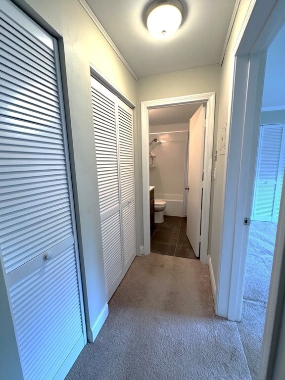 Building Photo - 1 Greenbriar Dr
