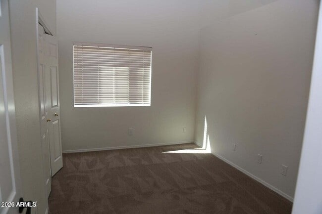 Building Photo - 9014 E Larkspur Dr