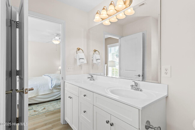 Building Photo - 1274 Neptuno Ct