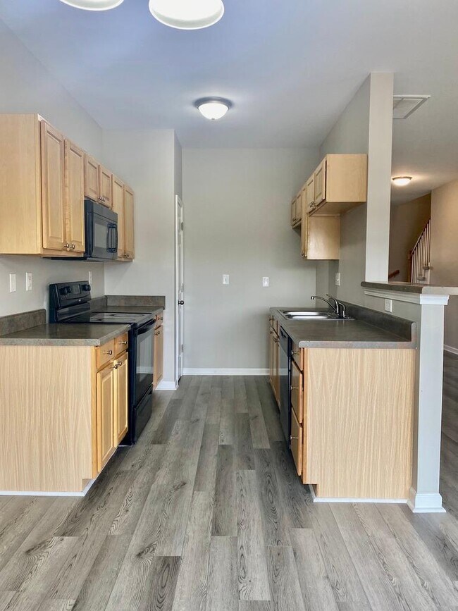 Building Photo - 110 Marbella Cir
