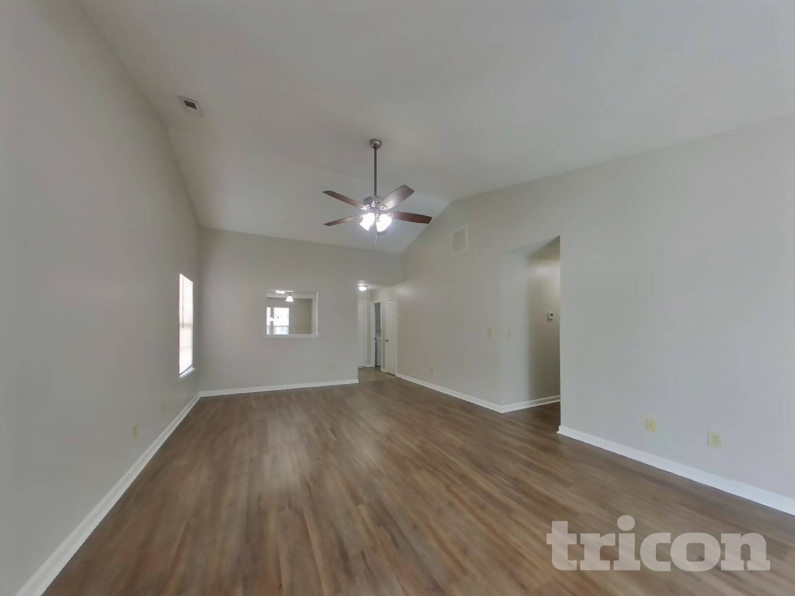 Building Photo - 1039 Central Park Blvd S