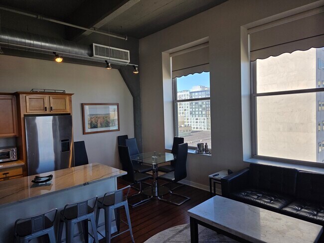 Building Photo - 511 N Broad St