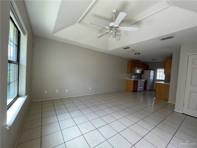 Building Photo - 9 Dora Jeanne Dr