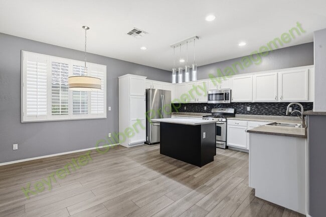 Building Photo - Enjoy Arizona Living in This Gilbert Home with Private Pool