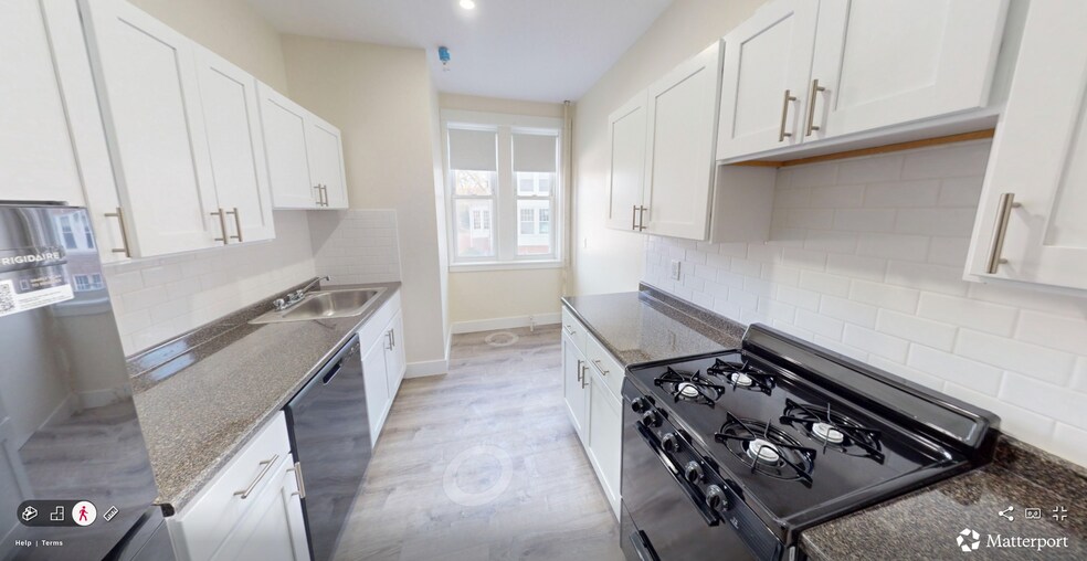 Building Photo - 1629 Commonwealth Ave