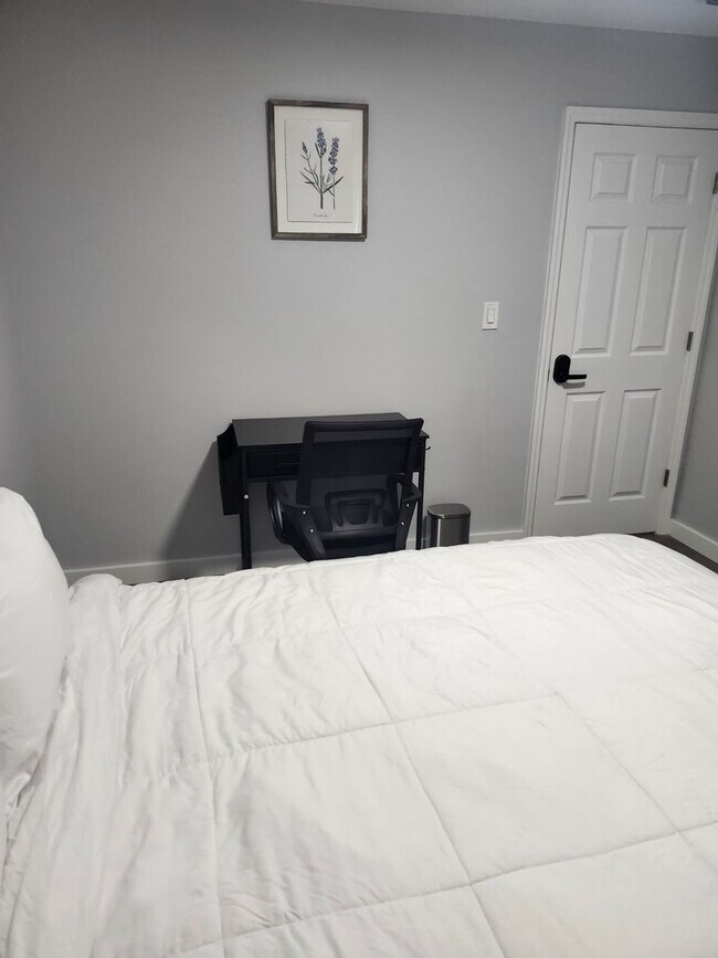 Building Photo - Kissimmee Street Apartments