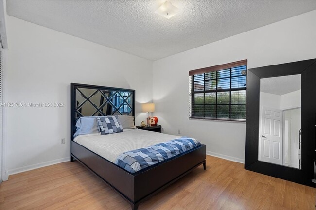 Building Photo - 3051 SW 114th Ave