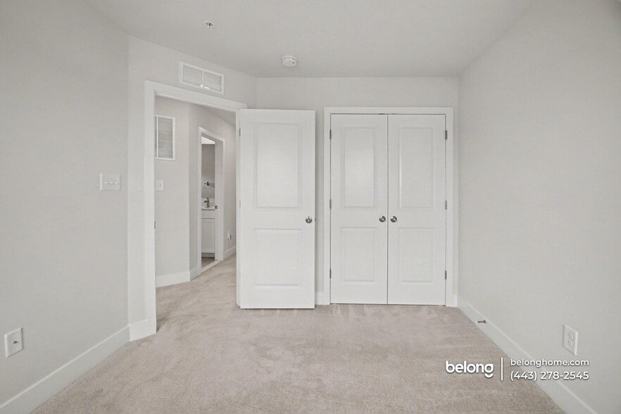Building Photo - 6876 Barrowfield Pl