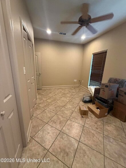 Building Photo - 4294 Popp's Ferry Rd