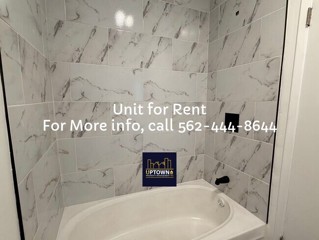 Building Photo - Breed