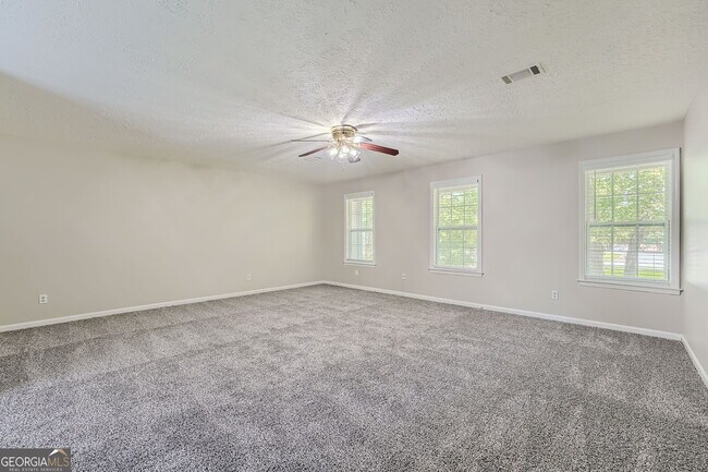 Building Photo - 493 Old Canton Rd