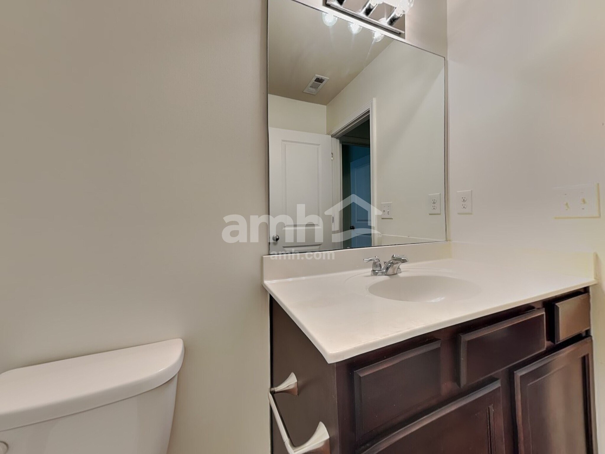 Building Photo - 158 Scotland Dr