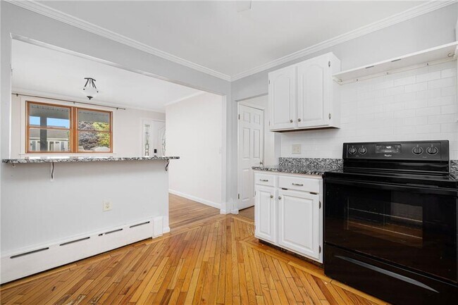 Building Photo - 36 N Beacon Terrace