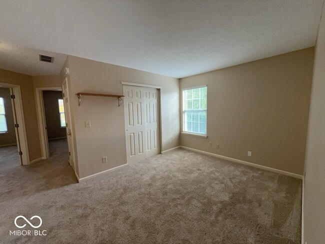 Building Photo - 10765 Belmont Cir
