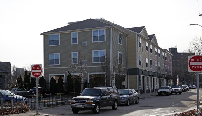 Building Photo - Southside Gateways