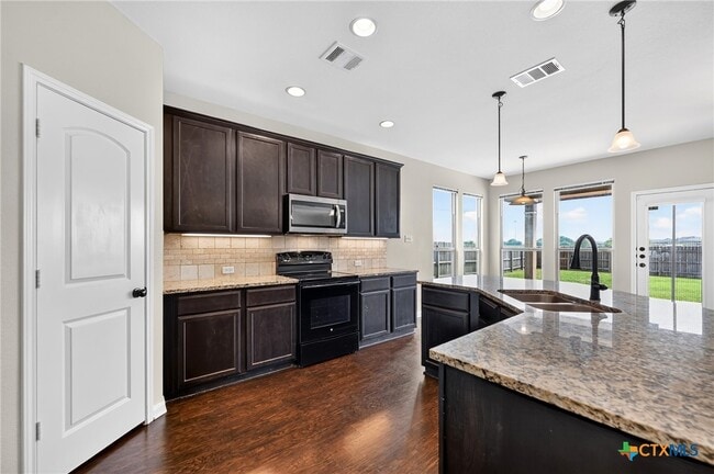 Building Photo - 7905 Northgate Lp