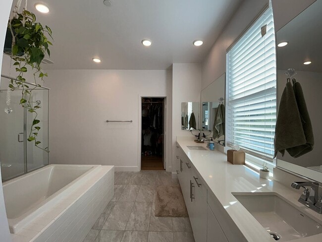 Building Photo - New Remodeled Luxury Home in Santee