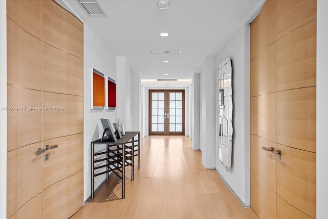 Building Photo - 4921 Fisher Island Dr