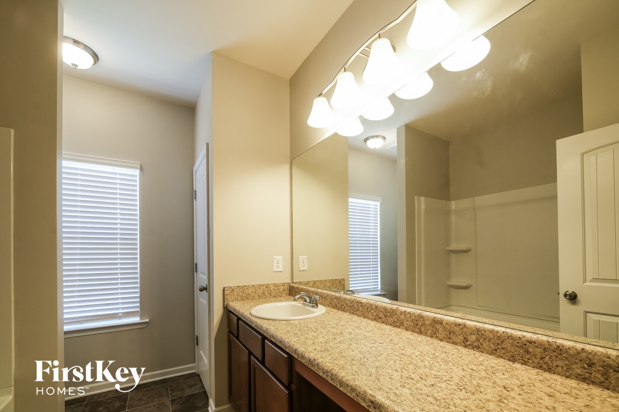 Building Photo - 8 Stadelman Ct