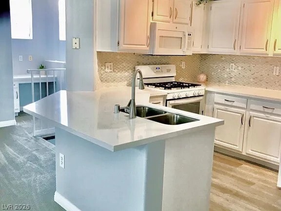 Building Photo - 8555 W Russell Rd