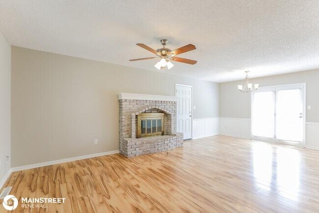 Building Photo - 1105 NE RIDGEVIEW DR, LEES SUMMIT, MO 64086