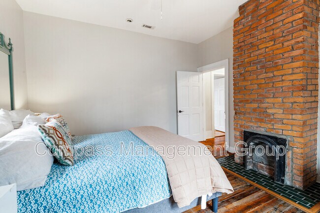 Building Photo - 625 Luttrell St