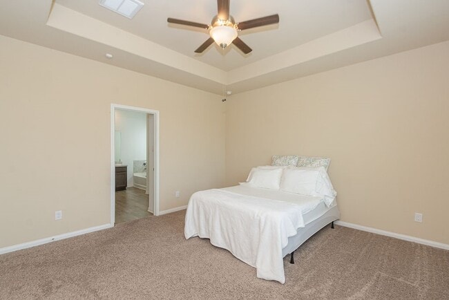 Building Photo - 14657 E Pine Heart Dr