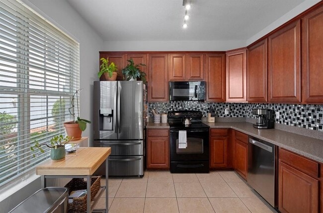 Building Photo - 7535 Red Mill Cir