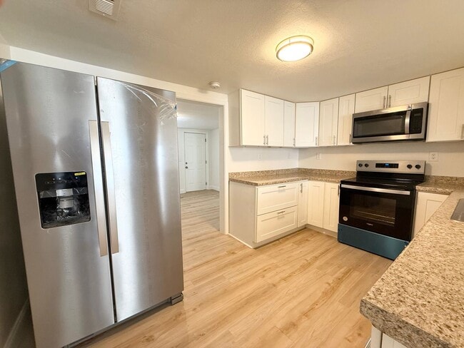 Building Photo - 443 Aud Orr Dr