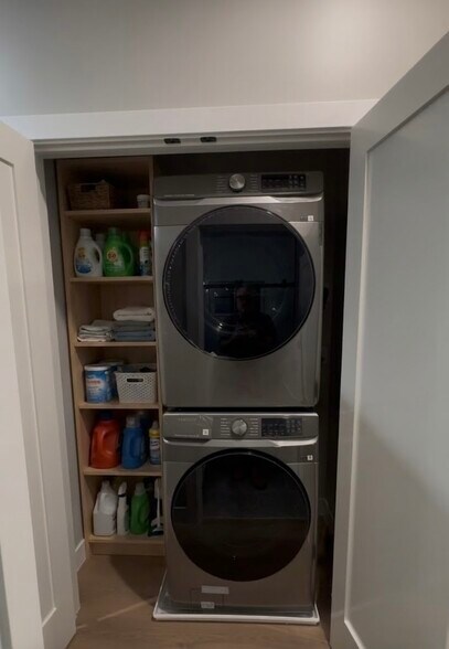 Laundry with Storage - 2269 Euclid Ave