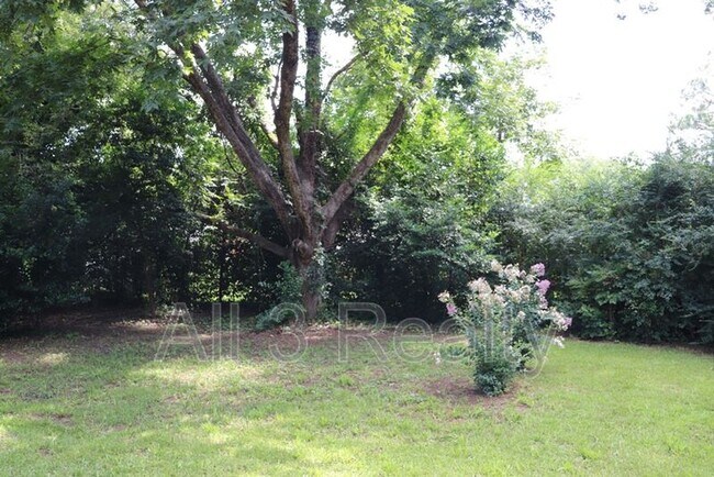 Building Photo - 939 Green Ridge Ct