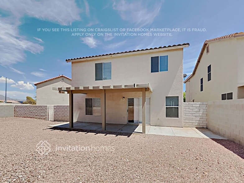 Building Photo - 7981 N Willow Pines Pl