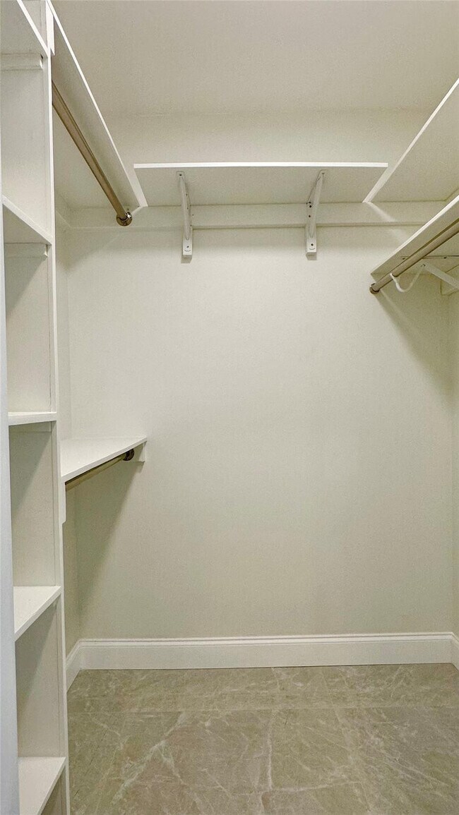 Building Photo - 1145 NE 17th Terrace